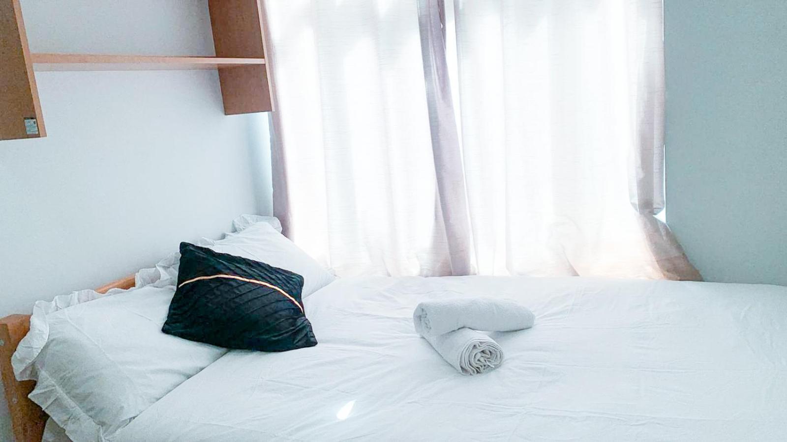 Lovely, Cosy & Central 3 Bed House Near Station Джиллингем Экстерьер фото
